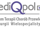 Logo "mediQpol" z symbolem krzyża i napisem "Centrum Terapii Chorób Przewlekłych i Chirurgii Wielo specja listycznej".